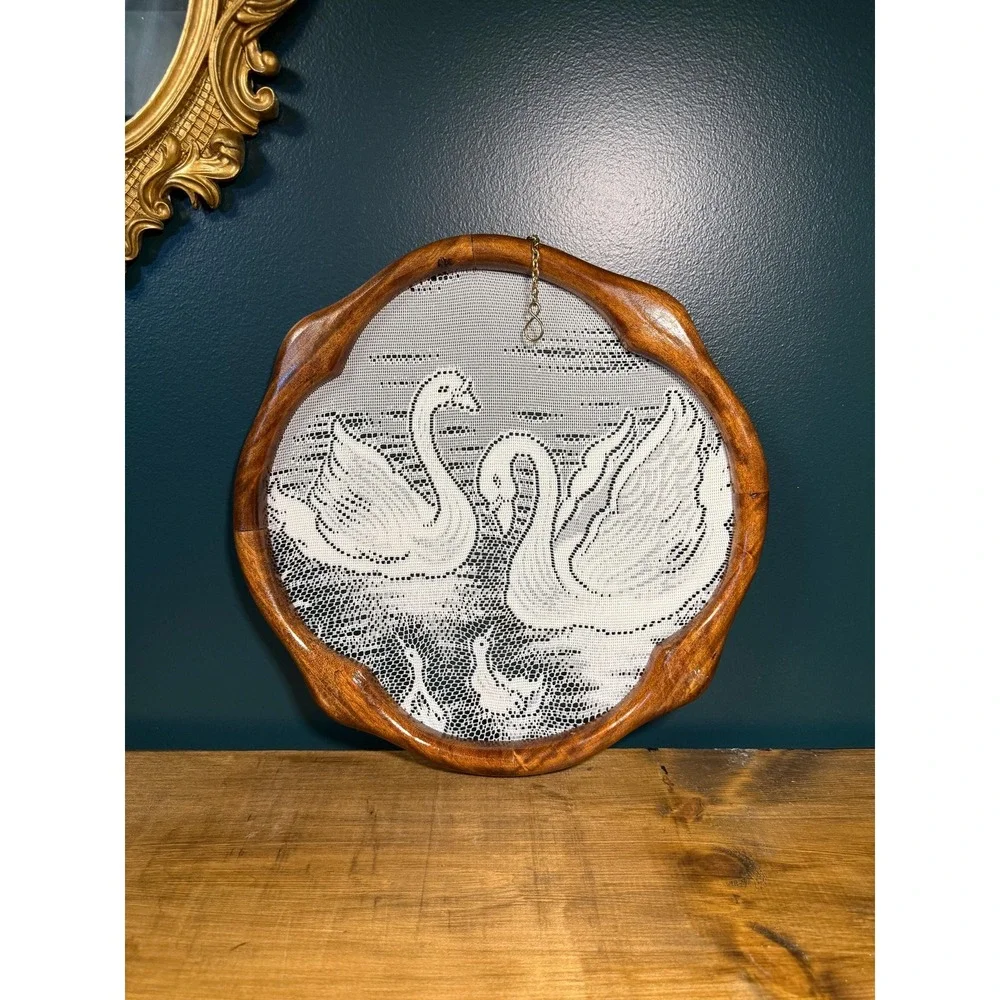 Vintage Swan Lace Wall Hanging - Picture 16 of 17